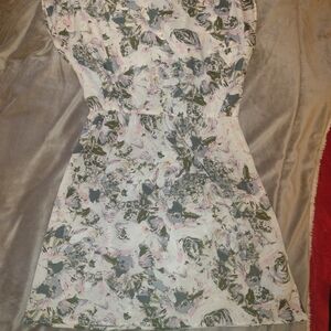 Freebie! Floral Sleeveless Dress